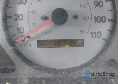 1999 Toyota Corolla Le z USA, uszkodzony, nr VIN 2T1BR12E9XC232710